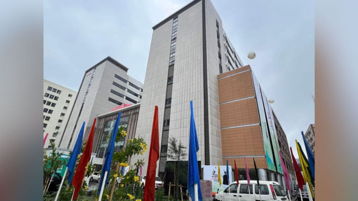 শেখ মুজিব মেডিকেল বিশ্ববিদ্যালয়ে সুপার স্পেশালাইজড হাসপাতাল 