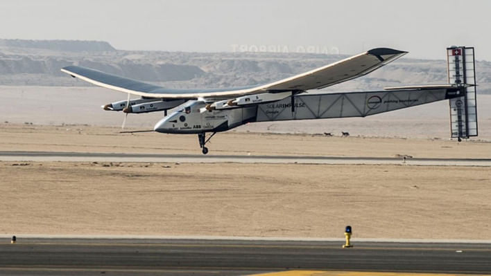 সৌর বিমানের স্বপ্ন দেখাচ্ছেন ফরাসি ইঞ্জিনিয়ার