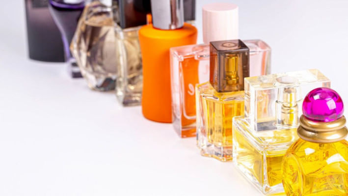 বাজেটের মধ্যে ৫ পারফিউম