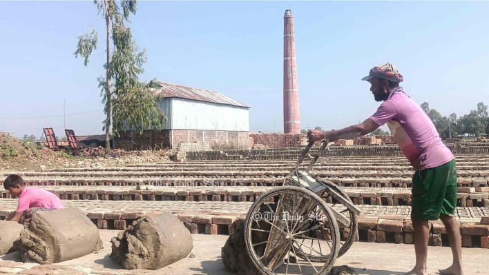 কৃষিজমিতে ইটভাটা