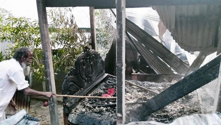 বগুড়া, ধুনট, ভুতবাড়ি, অগ্নিকাণ্ড,