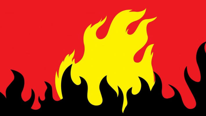 গ্যাসের আগুনে দগ্ধ