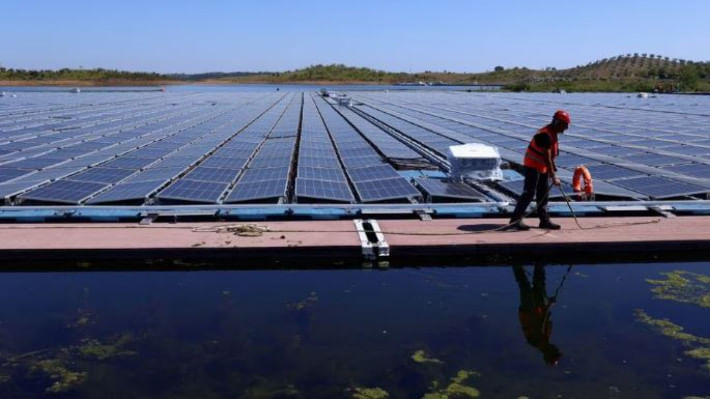 ভাসমান সোলার প্যানেল