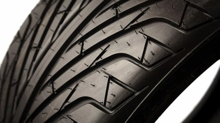 টায়ারের গায়ে ছোট ছোট রোম থাকে কেন, কাজ কি