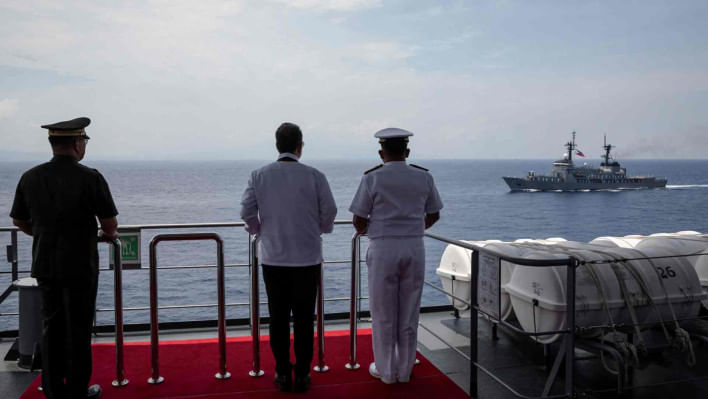 দক্ষিণ চীন সাগরে উত্তেজনা