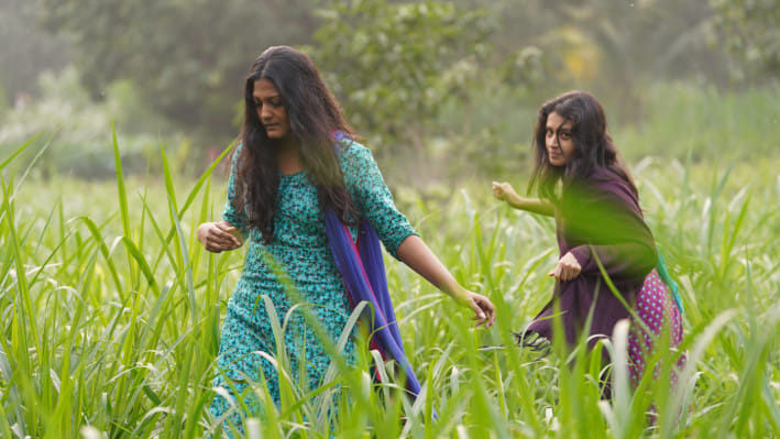 ২ বোনের গল্প নিকষ। ছবি: সংগৃহীত