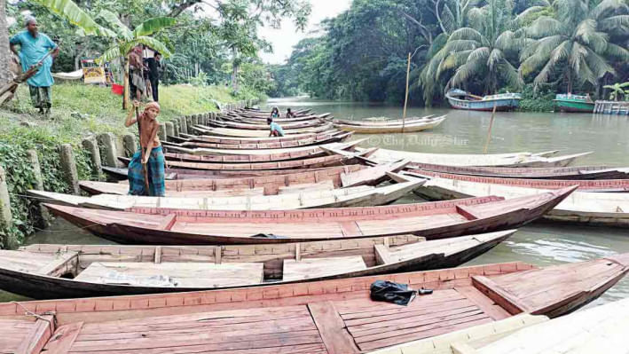 নৌকার বাজার