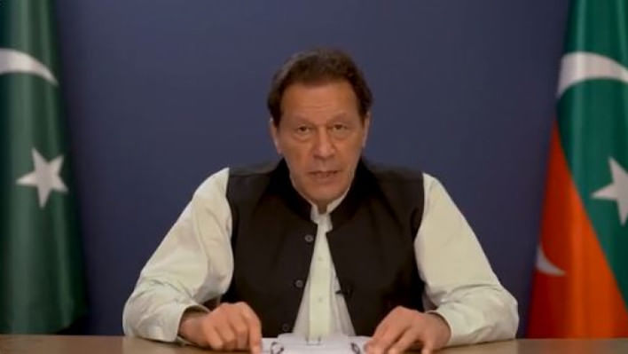 ইমরান খান গ্রেপ্তার