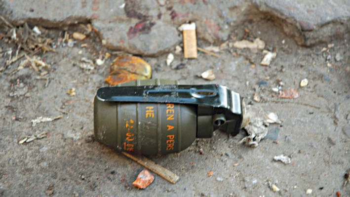 ২১ আগস্ট গ্রেনেড হামলা