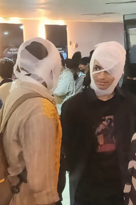 শাহরুখ ভক্তরা জওয়ান সিনেমা দেখতে ভীড় করছেন। ছবি: স্টার