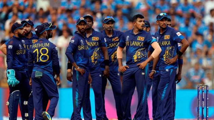 বিশ্বকাপ ব্যর্থতায় পুরো ক্রিকেট বোর্ডকেই বরখাস্ত করলেন শ্রীলঙ্কার ক্রীড়া মন্ত্রী