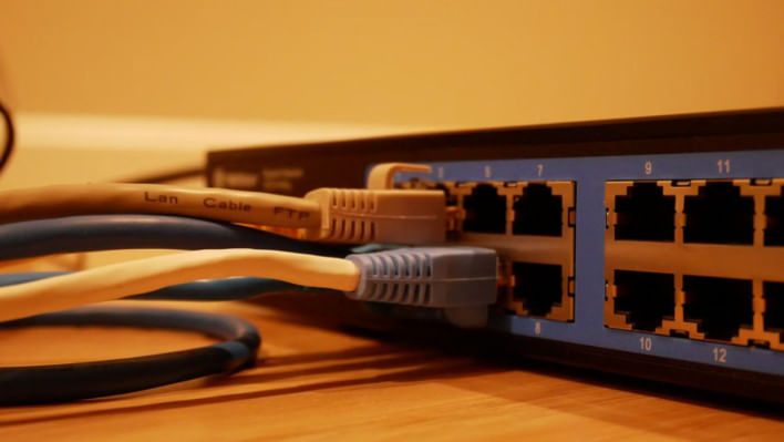 টেনসরডেকের ব্যবহৃত নেটওয়ার্ক সুইচ। প্রতিকী ছবি: সংগৃহীত