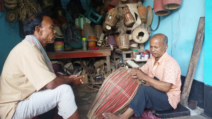 বাদ্যযন্ত্র কারিগর