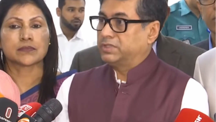 ‘ভোট দিতেই হবে’ ভয় দেখানোর অভিযোগ প্রসঙ্গে যা বললেন বিপ্লব বড়ুয়া