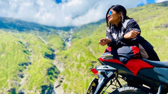 নারী বাইকার