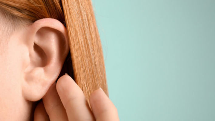 কানে পানি ঢুকলে