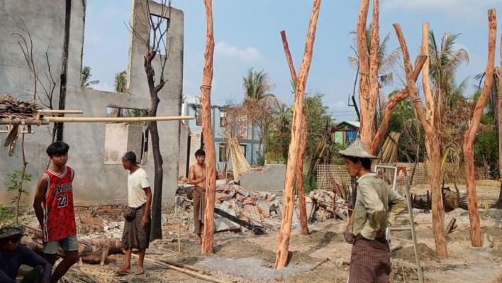 মাউংদো শহরে আটকা পড়েছেন ৭০ হাজার রোহিঙ্গা। ফাইল ছবি: এএফপি