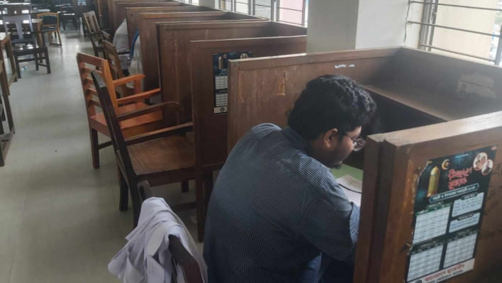 ছয় মাসের বিল বকেয়া থাকায় চট্টগ্রাম মেডিকেল কলেজের (চমেক) বিদ্যুৎ সংযোগ বিচ্ছিন্ন করেছে বিদ্যুৎ বিতরণ বিভাগ (পিডিবি)।