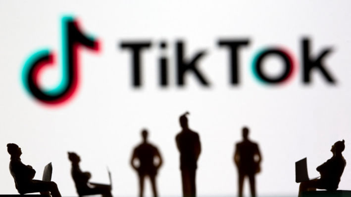 সামাজিক যোগাযোগমাধ্যম টিকটক। প্রতীকী ছবি: রয়টার্স