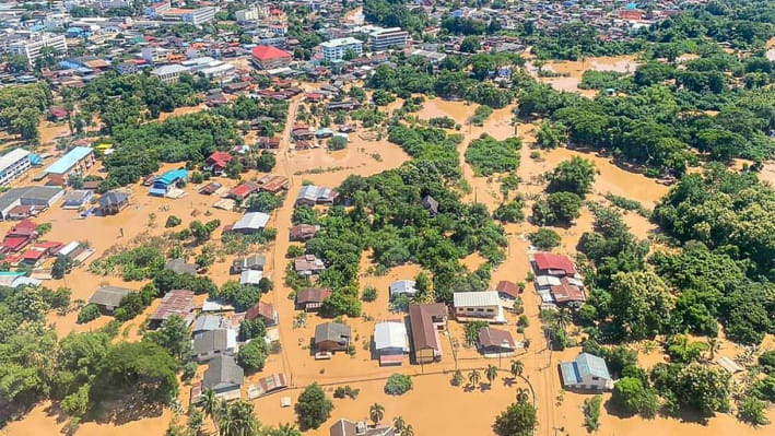 থাইল্যান্ডের উত্তরাঞ্চলে বন্যার প্রকোপ দেখা দিয়েছে। ছবি: এএফপি