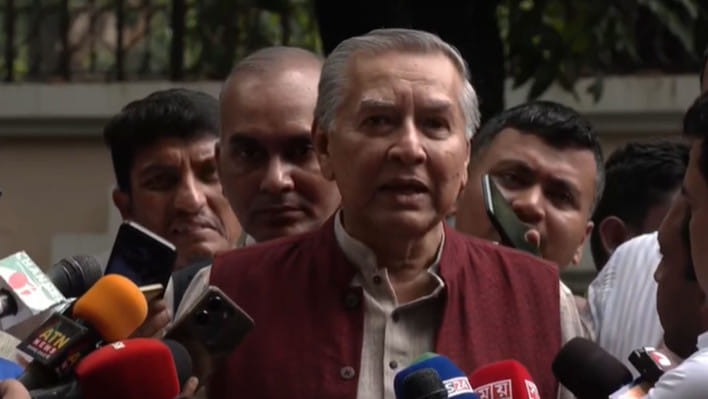 সরকার পরিচালনার ভুল ধরিয়ে দিতে বললেন ড. ইউনূস