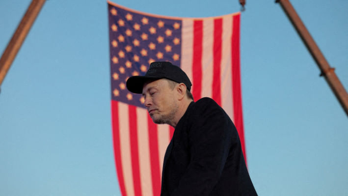 ট্রাম্পের নির্বাচনী প্রচারণায় কেন্দ্রীয় ভূমিকায় ছিলেন মাস্ক। ছবি: রয়টার্স