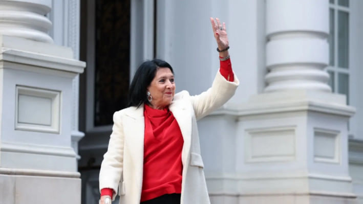 বিদায়ী প্রেসিডেন্ট সালোমে জুরাবিশভিলি