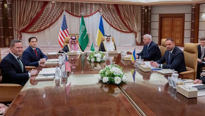 সৌদি আরবের মধ্যস্থতায় মার্কিন ও ইউক্রেনিয় কর্মকর্তাদের বৈঠক। ছবি: ডয়চে ভেলে