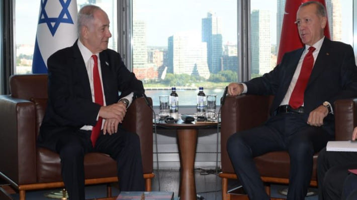 ইসরায়েলি নেতা বেনিয়ামিন নেতানিয়াহু ও তুরস্কের নেতা এরদোয়ান। ফাইল ছবি: সংগৃহীত