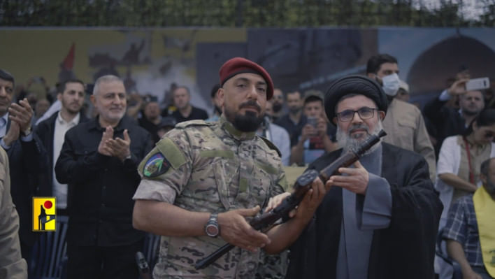 হিজবুল্লাহর সশস্ত্র বাহিনী প্রধান হাইতাম আলি তাতাবাই ও  সাবেক প্রধান হাশেম সাফিএদ্দিন। দুইজনই ইসরায়েলি হামলায় প্রাণ হারিয়েছেন। ফাইল ছবি: হিজবুল্লাহ মিডিয়া অফিস