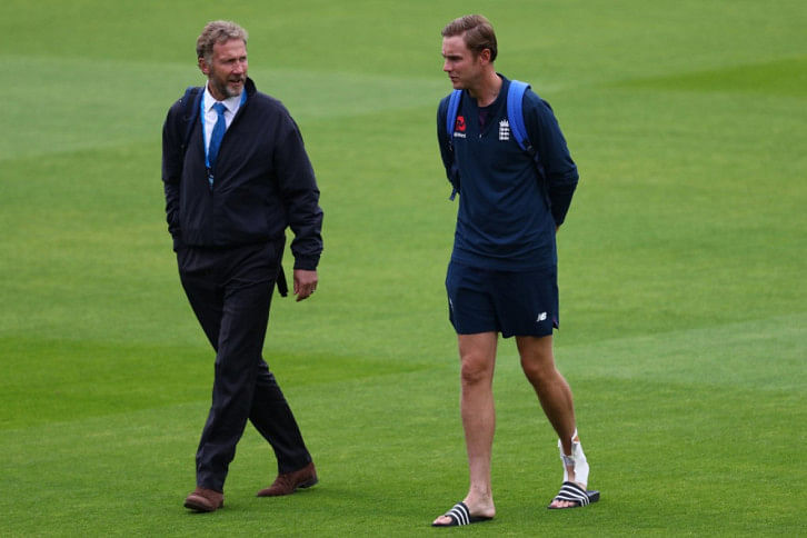 stuart broad and chris broad stuart broad and chris broad