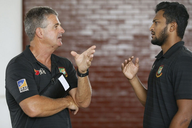 Steve Rhodes-Shakib Al Hasan Steve Rhodes-Shakib Al Hasan