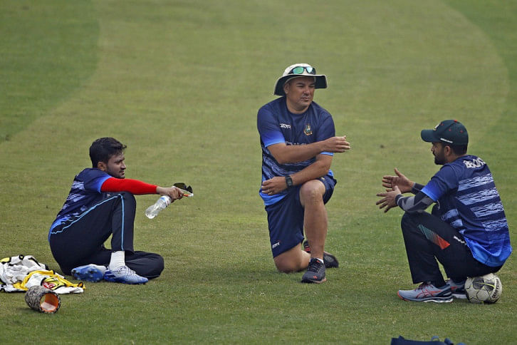 Tamim Iqbal, Shakib Al hasan & Russel Domingo Tamim Iqbal, Shakib Al hasan & Russel Domingo