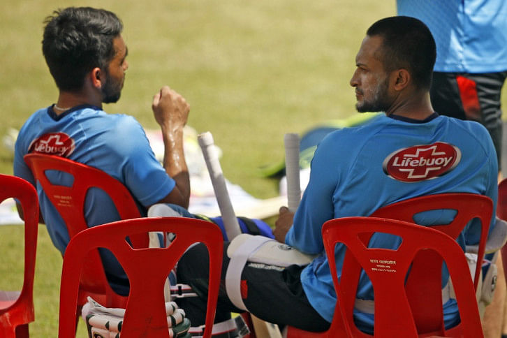 Shakib Al Hasan & Mominul Haque Shakib Al Hasan & Mominul Haque