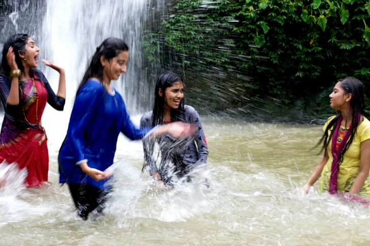 Ankhi O Taar Bandhura Ankhi O Taar Bandhura