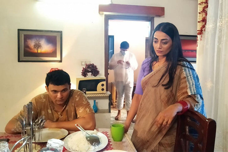 Benche Thakar Galpa Benche Thakar Galpa
