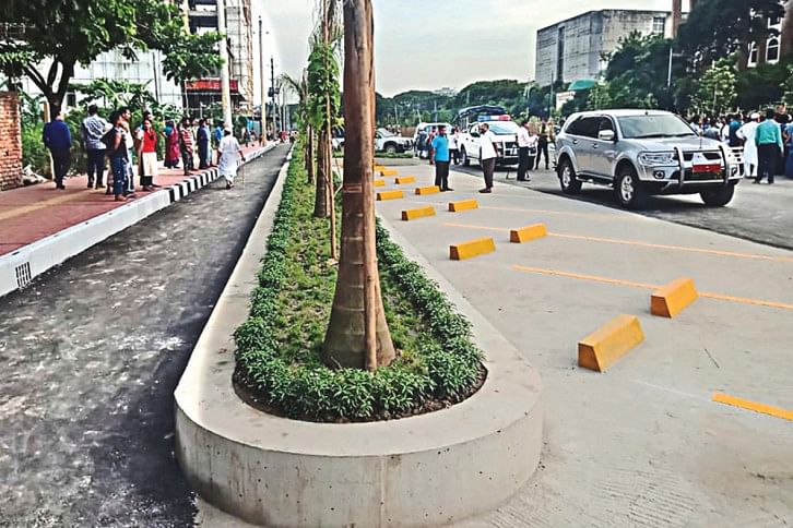 bicycle lane bicycle lane
