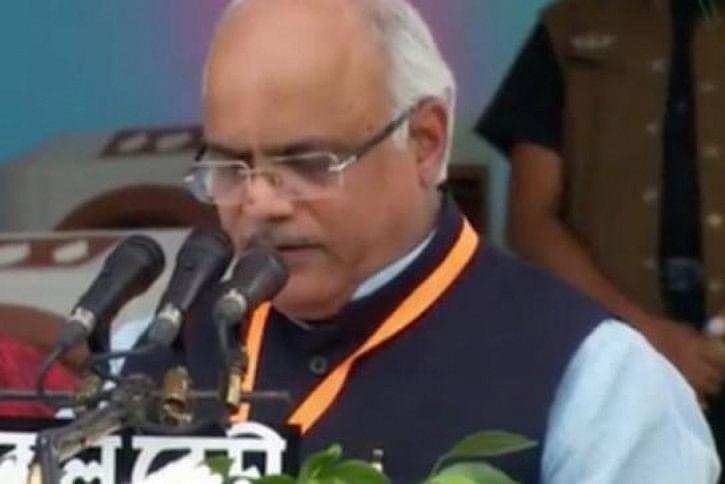 শনিবার সোহরাওয়ার্দী উদ্যানে আওয়ামী লীগের সম্মেলনে বক্তব্য দেন বিজেপি নেতা বিনয় প্রভাকর। শনিবার সোহরাওয়ার্দী উদ্যানে আওয়ামী লীগের সম্মেলনে বক্তব্য দেন বিজেপি নেতা বিনয় প্রভাকর।
