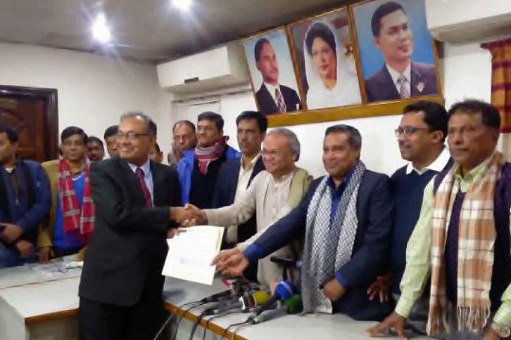 ঢাকা উত্তর মেয়র উপ-নির্বাচনে বিএনপির মনোনয়ন ফরম বিক্রি শুরু ঢাকা উত্তর মেয়র উপ-নির্বাচনে বিএনপির মনোনয়ন ফরম বিক্রি শুরু