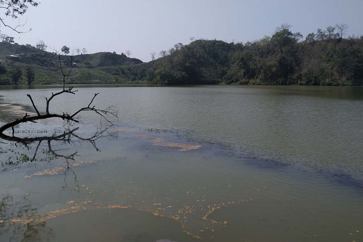 Boga Lake-1.jpg Boga Lake-1.jpg