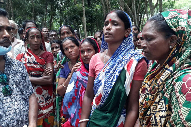 Dholoi_Tea_Workers.jpg Dholoi_Tea_Workers.jpg
