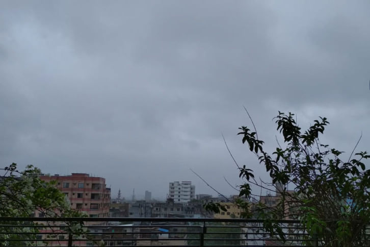 প্রবল ঘূর্ণিঝড় ফণীর আঘাত প্রবল ঘূর্ণিঝড় ফণীর আঘাত
