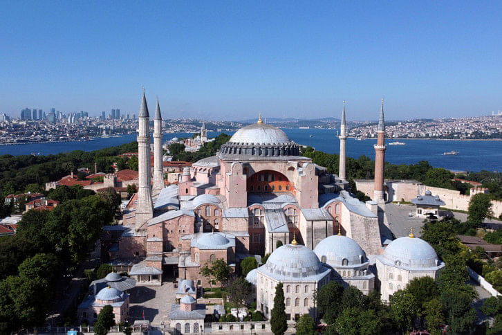 Hagia Sophia.jpg Hagia Sophia.jpg