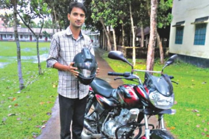 Smart helmets with Motorcyclists Smart helmets with Motorcyclists
