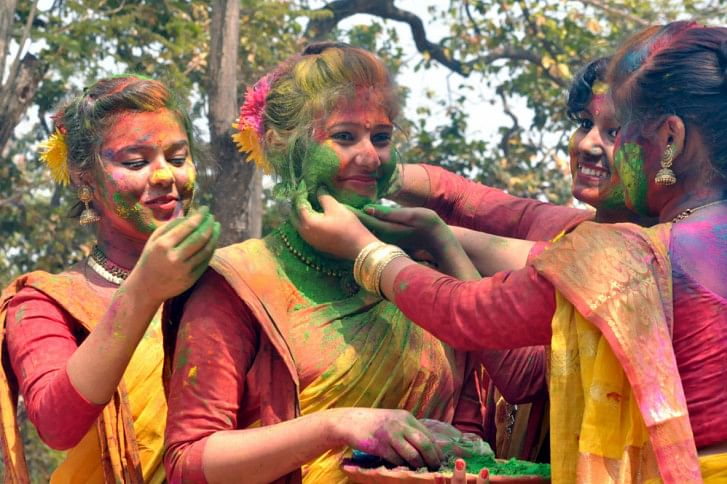 Holi festival in West Bengal Holi festival in West Bengal