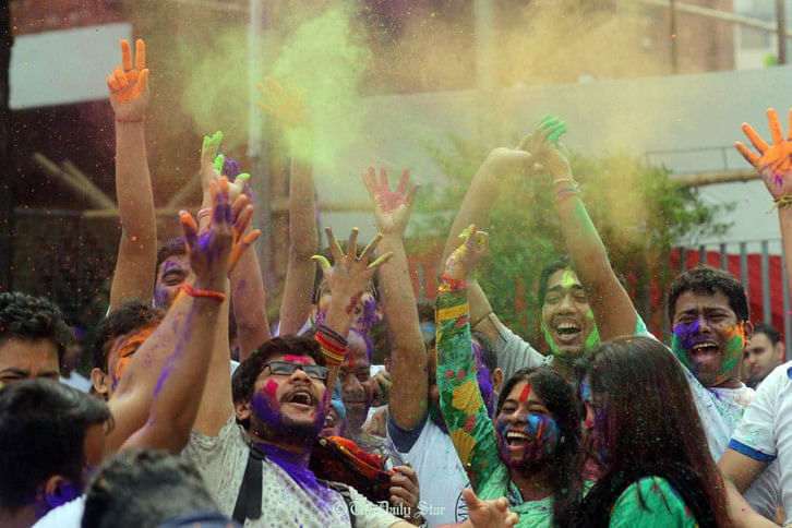 holi-celebration holi-celebration