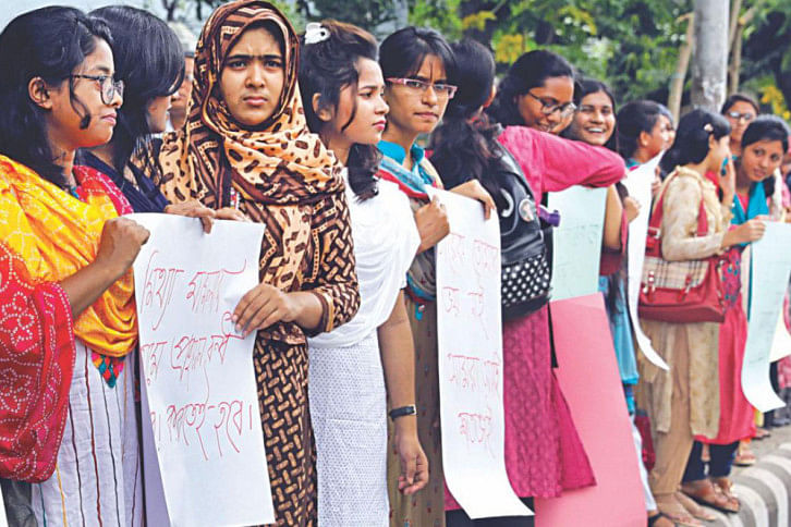 Human chain Human chain