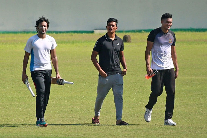 Shakib Al Hasan, Mohammad Saifuddin, Taskin Ahmed Shakib Al Hasan, Mohammad Saifuddin, Taskin Ahmed