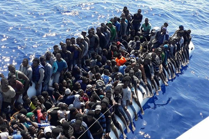 Migrants Migrants
