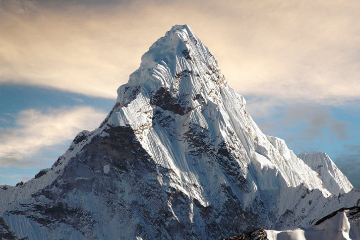 Mount Everest.jpg Mount Everest.jpg